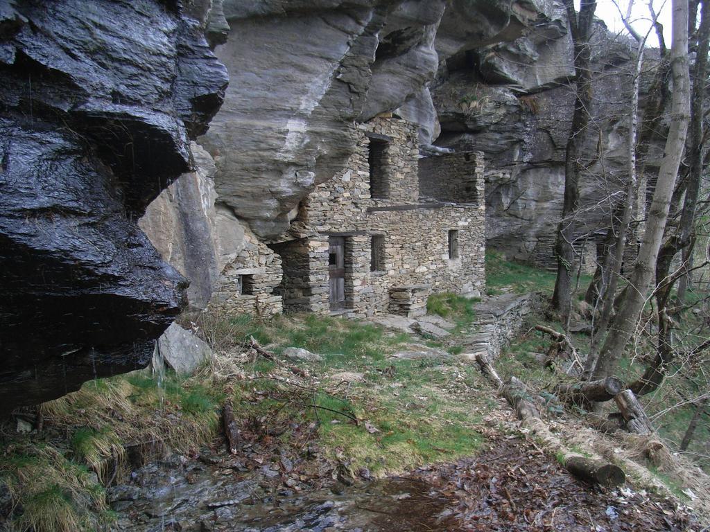U Tej Bed & Breakfast Cumiana Bagian luar foto