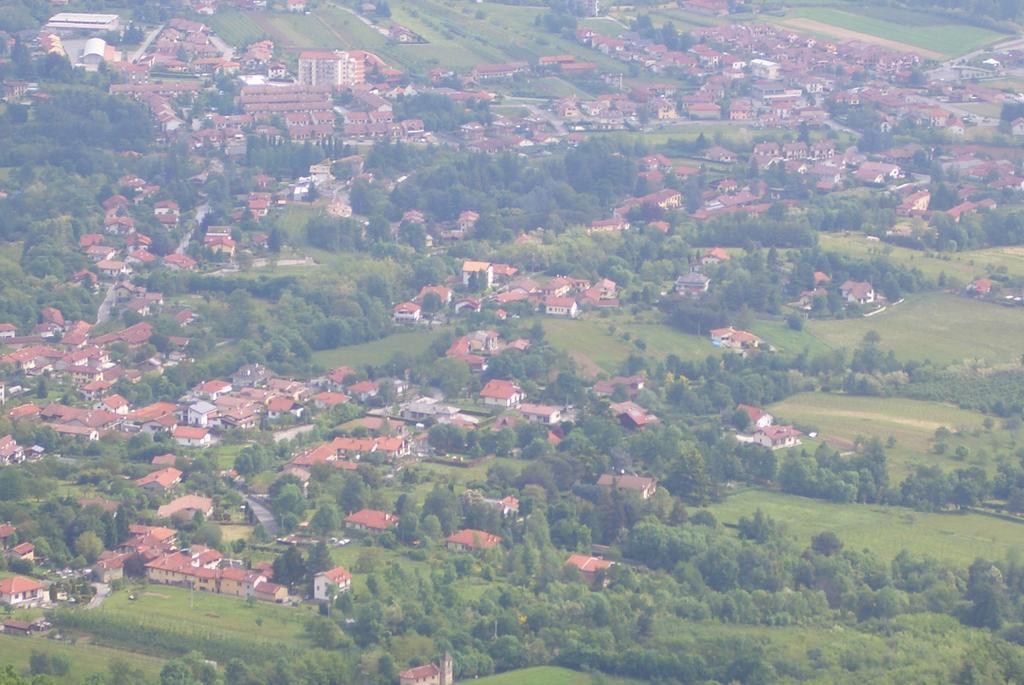 U Tej Bed & Breakfast Cumiana Bagian luar foto